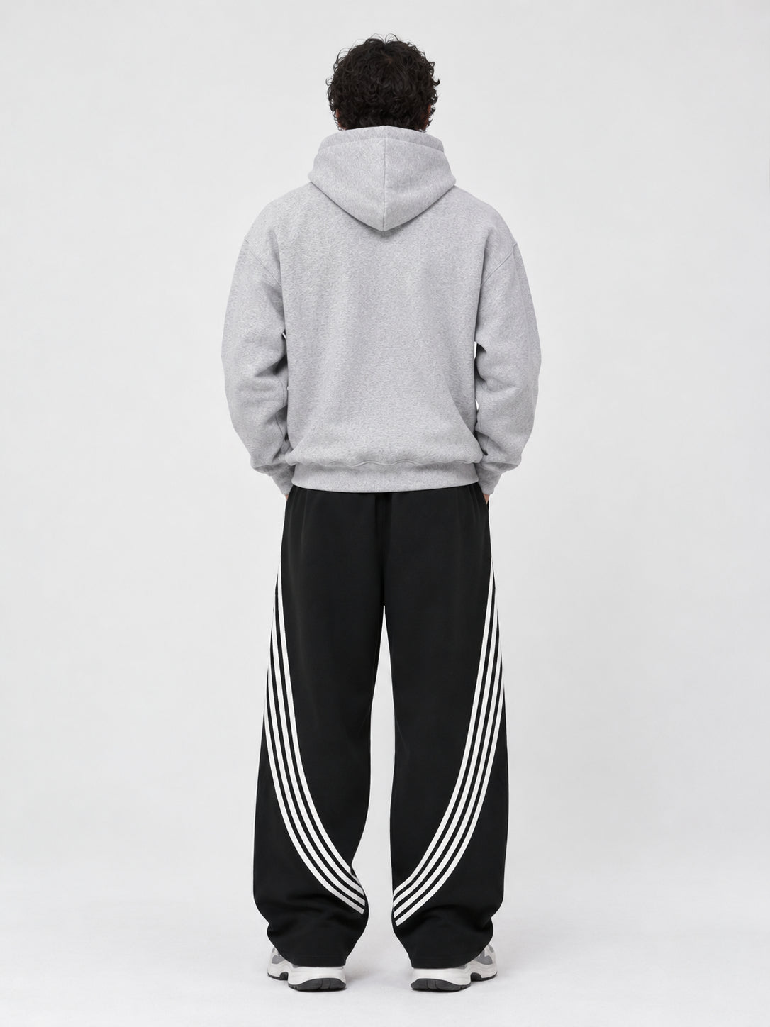 OTHRWS Curved Stripe Sweatpants